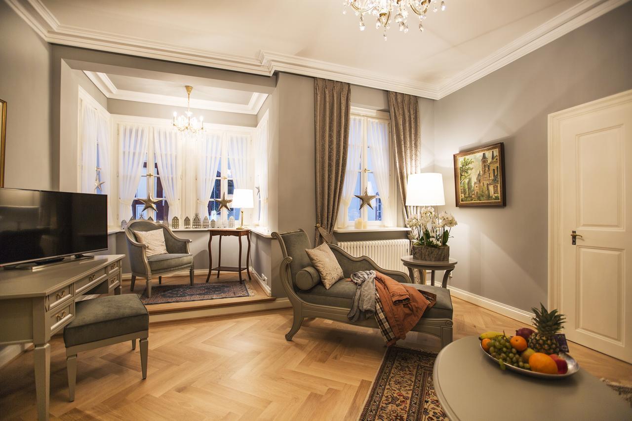 Romantik Hotel Zur Glocke Трир Екстериор снимка